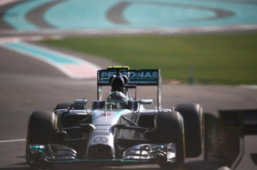 ¿ROSBERG LE ROBA EL CAMPEONATO A HAMILTON?