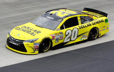 KENSETH ES EL POLEMAN DEL NASCAR EN KANSAS