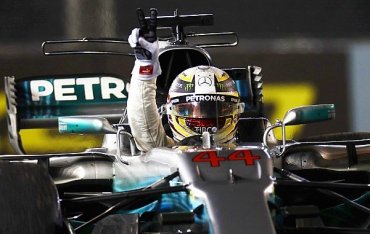 HAMILTON CAPITALIZÓ UNA IMPORTANTE VICTORIA EN SINGAPUR