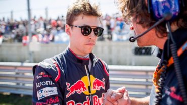 KVYAT NO VOLVERÁ A TORO ROSSO