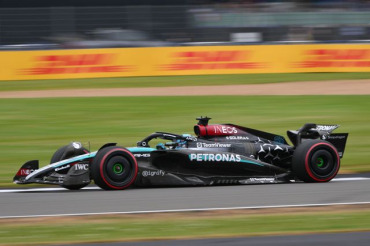 GP DE GRAN BRETAÑA: RUSSELL, EL POLEMAN, Y 1-2 DE MERCEDES