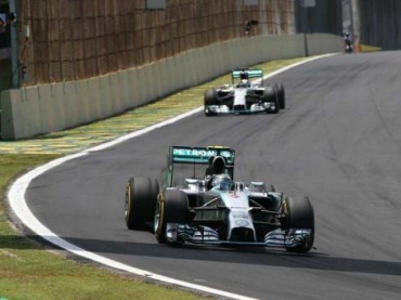 1-2 DE MERCEDES EN BRASIL