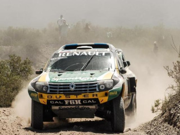 LLEGA LA PELICULA DEL RENAULT DUSTER TEAM