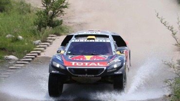 PETERHANSEL CAMPEÓN, PEUGEOT REY DEL DAKAR 