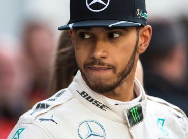 HAMILTON SE PIERDE LAS PRUEBAS DE PIRELLI