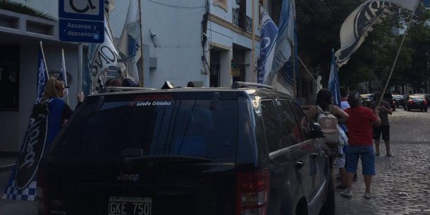 La gente se junto en la ACTC para apoyar a Mariano Werner