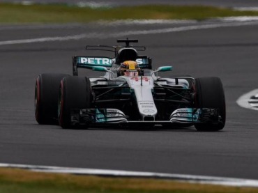 POLE PARA HAMILTON