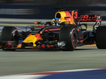 RICCIARDO PISÓ FUERTE EN SINGAPUR