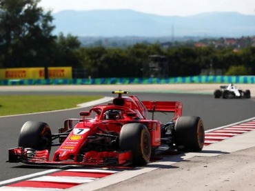 RÄIKKONEN ARRANCÓ DOMINANDO EL DÍA 2