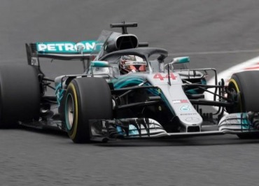 HAMILTON LIDERÓ LAS ACCIONES EN JAPÓN