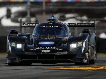 KONICA MINOLTA Y ALONSO SE LLEVAN LA VICTORIA EN DAYTONA