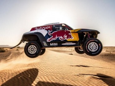 DAKAR 2020: GANO SAINZ Y RESPIRA EN LA GENERAL