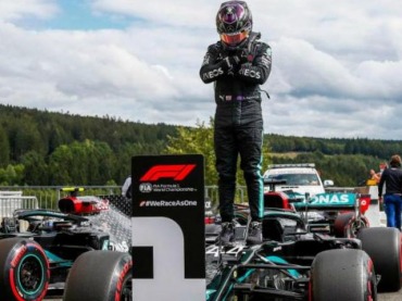 HAMILTON SIGUE SUMANDO POLES