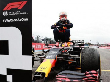 MAX VERSTAPPEN MÁS LÍDER QUE NUNCA