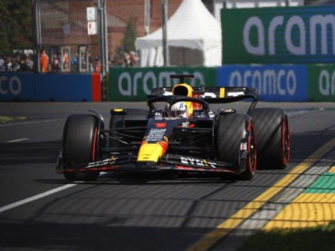 VERSTAPPEN SE QUEDA CON LA POLE EN AUSTRALIA