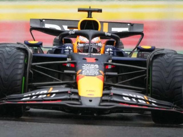 VERSTAPPEN DEMOSTRÓ CONTUNDENCIA BAJO LA LLUVIA EN SPA FRANCORCHAMPS