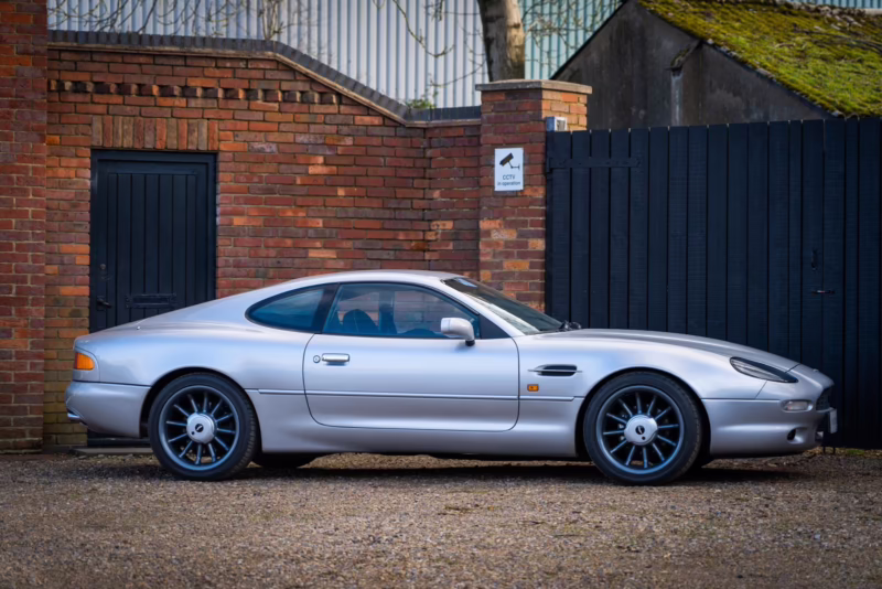 How much is a 1998 Aston Martin DB7 worth?