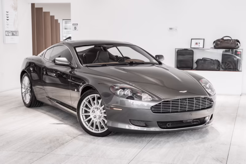 What is the top speed of the 2006 Aston Martin DB9?