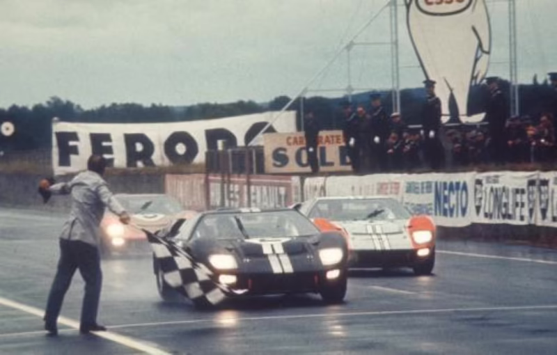 Who won the 1966 24 Hours of Le Mans?