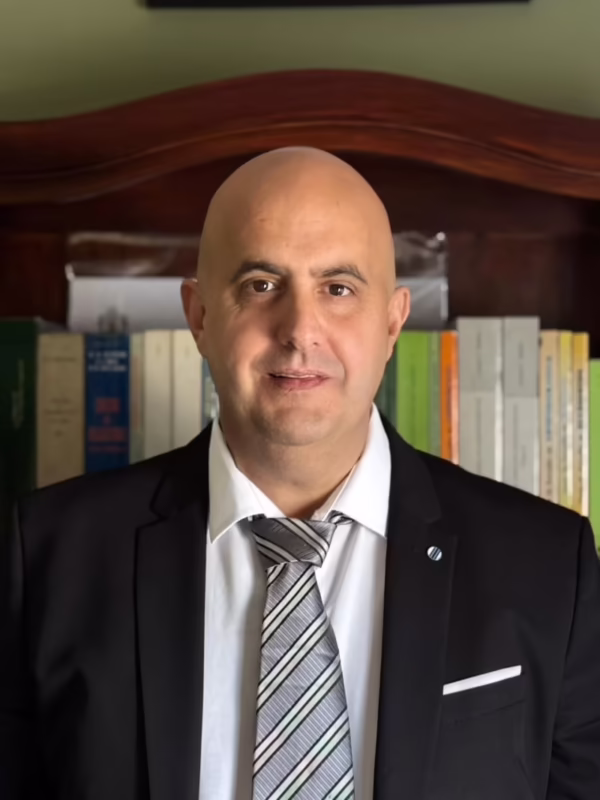 ¿Cuánto cobra un abogado laboralista por consulta?