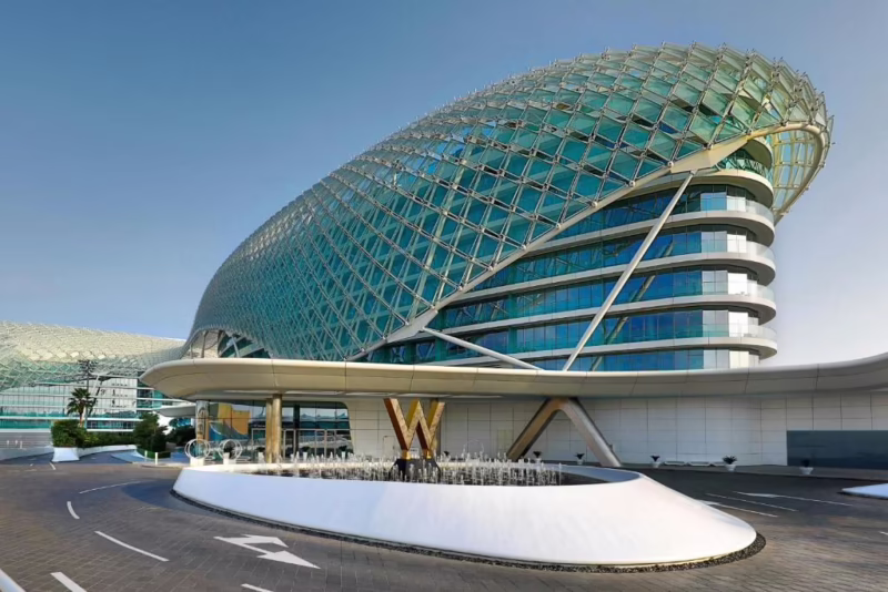 Which hotel do F1 drivers stay in Abu Dhabi?