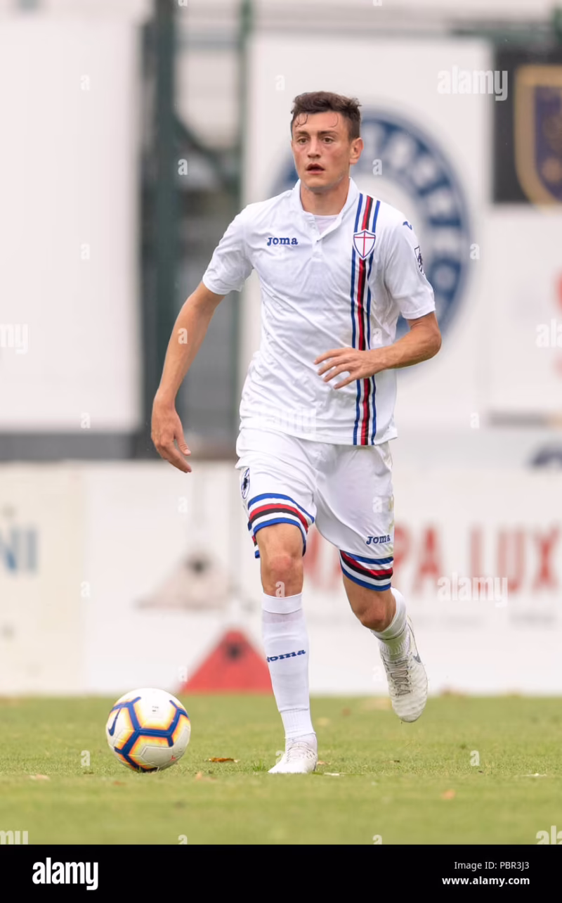 How tall is Alex Ferrari?