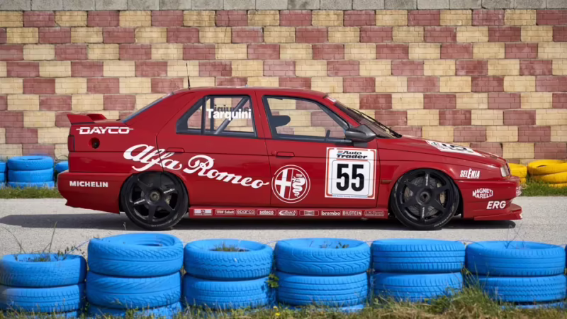 How much horsepower does the Alfa Romeo 155 have?