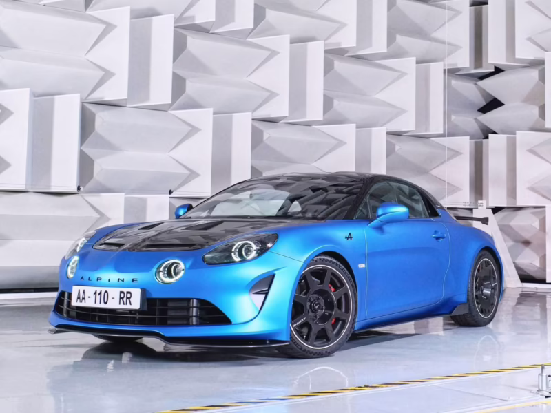 ¿Cuál es el precio del Alpine A390 en España?