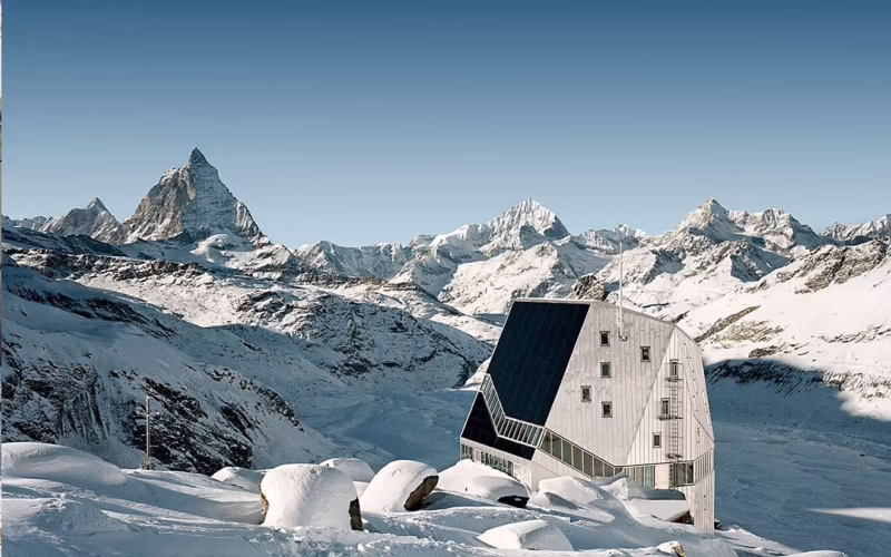 What defines an alpine structure?