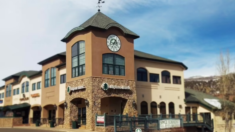 How many Alpine Bank locations are there?