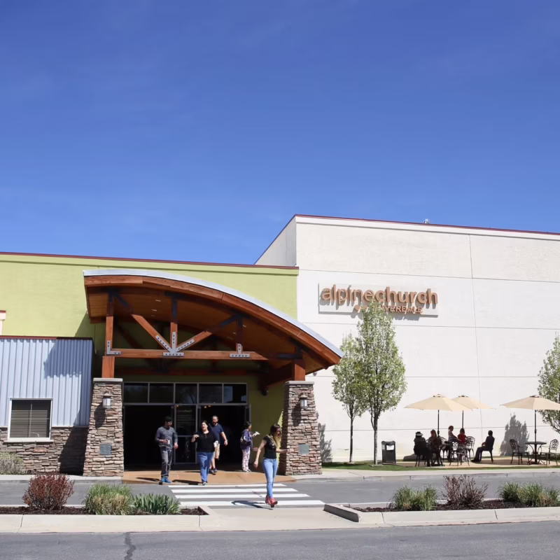 What denomination is the Alpine Church?