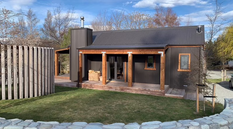 What does Tekapo mean in Māori?