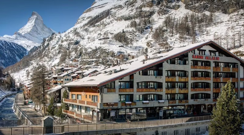 Is there a hotel with beds on the side of a mountain?