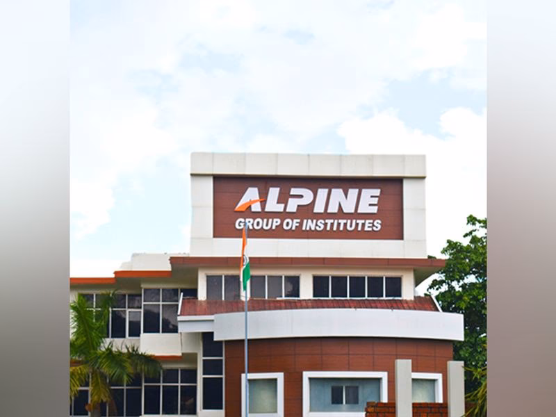 Where is the Alpine course?