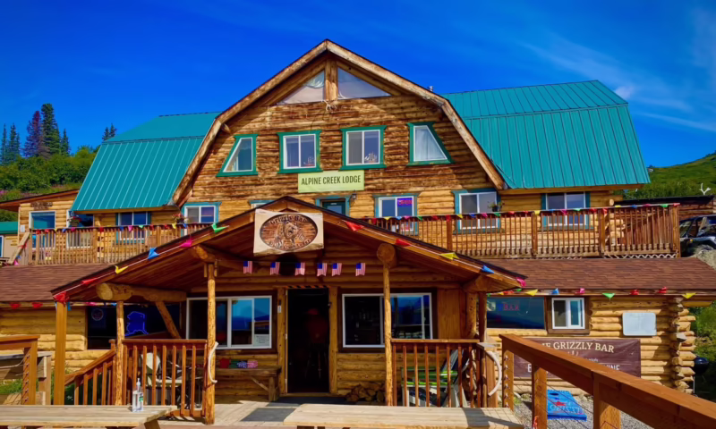 Where to stay in Fairbanks to see the northern lights?