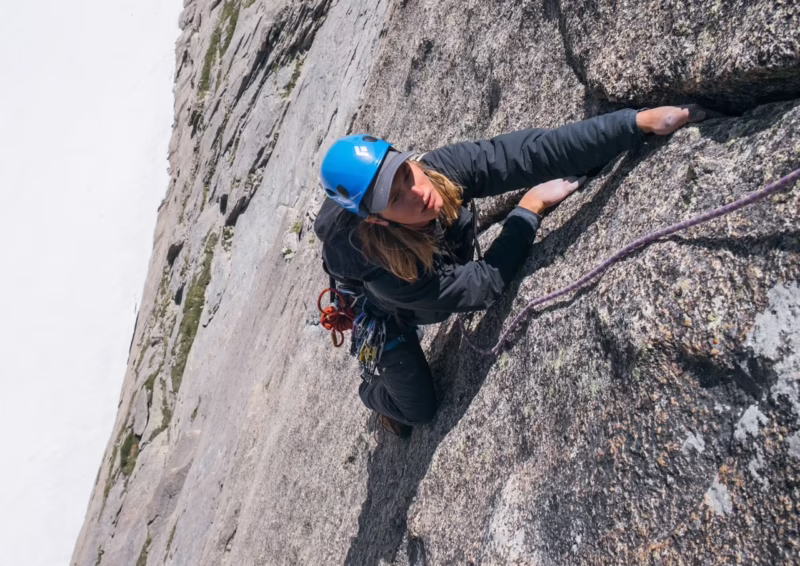 What is the difference between rock climbing and alpine climbing?