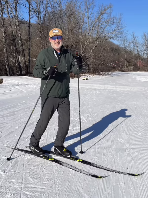 Is skate skiing harder than classic skiing?