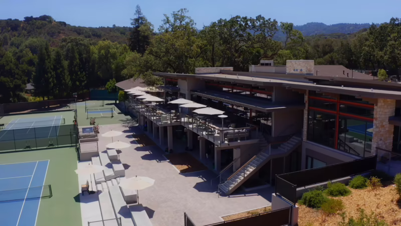How much does tennis coaching cost?