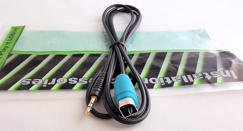 How to know if a car has aux input?