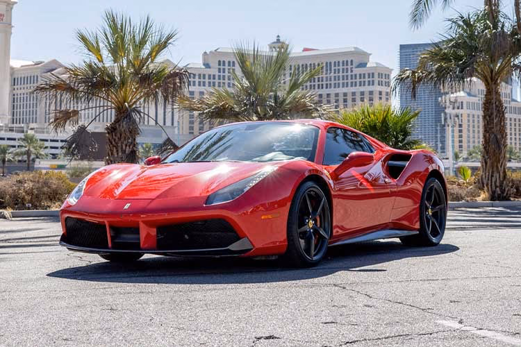 ¿Cuánto cuesta rentar un Ferrari en Las Vegas?