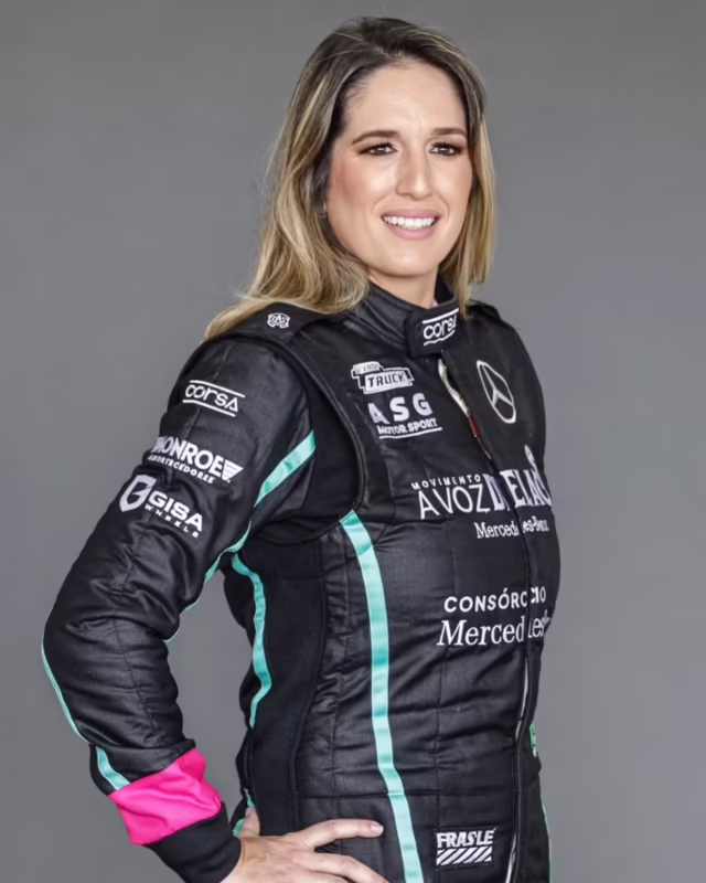 ¿Quién es la piloto brasileña de Indycar?