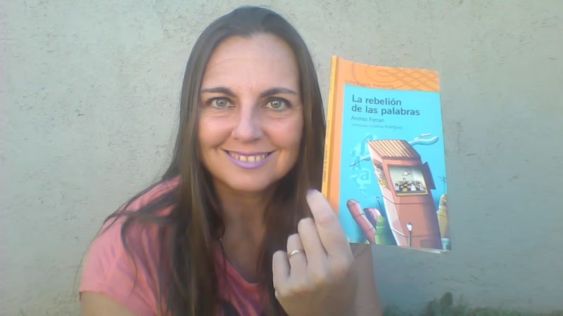 ¿De qué trata la rebelion de las palabras?