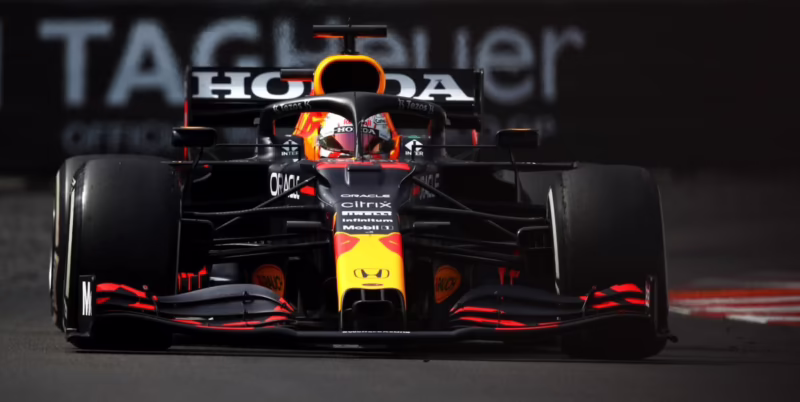 ¿Cuáles son algunas curiosidades sobre la película F1?