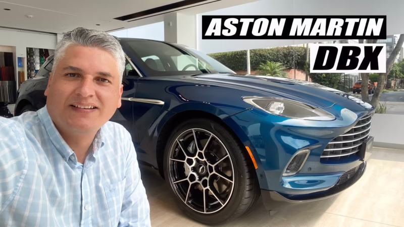 ¿Cuántos Aston Martin hay en Perú?