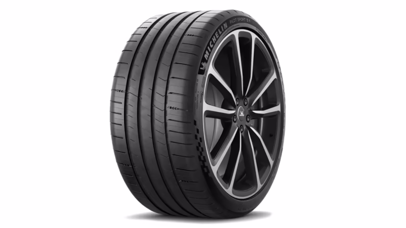 What tyres do Rolls-Royces use?
