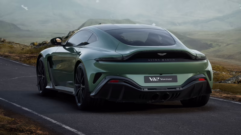 ¿Cuanto cuesta el Aston Martin b12?