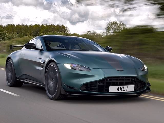 ¿Cuánto cuesta mantener un Aston Martin Vantage?