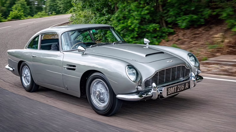 ¿Qué Aston Martin aparece en James Bond?