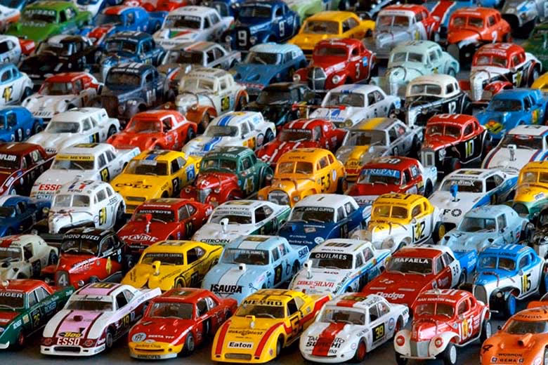 ¿Qué marca son los autos pequeños?