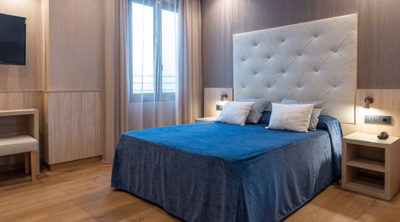 ¿El desayuno está incluido en el Hotel Rialto?